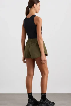 Running Spray Short 643