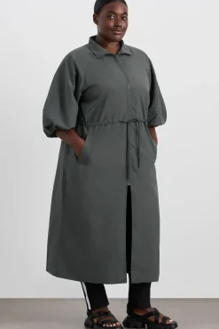 Short Sleeve Zipped Jacket 781