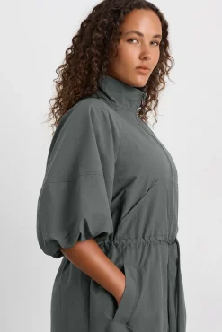 Short Sleeve Zipped Jacket 781