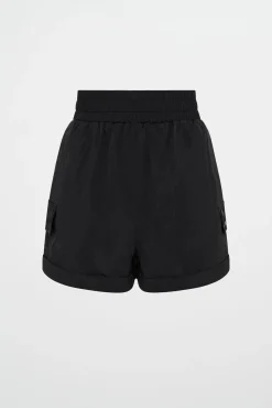 Spray Shorts 620