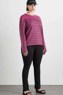 Stripe Logo Long Sleeve T-Shirt 127