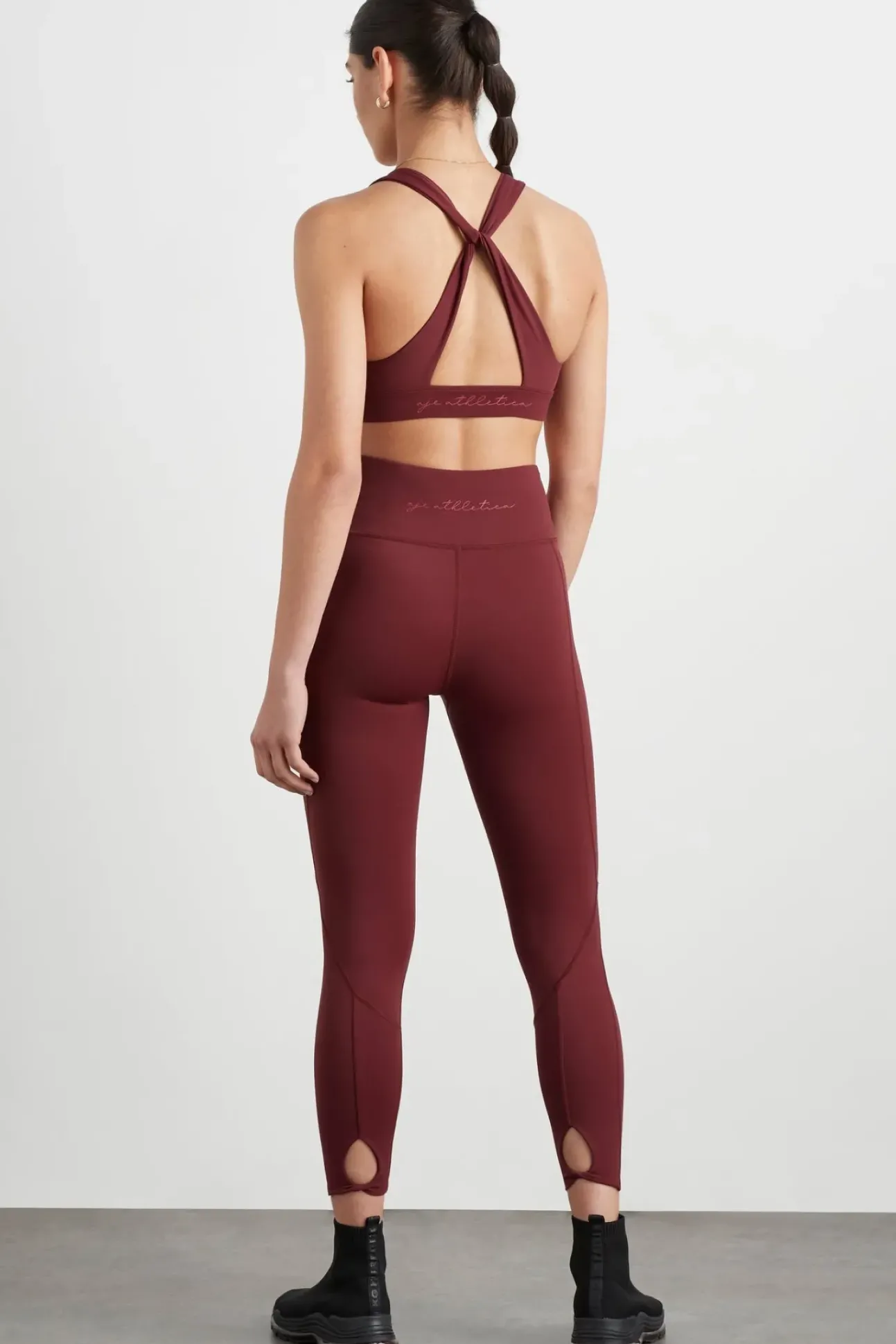 Twist Back Sports Bra 335