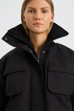 Wide Collar Puffer 025