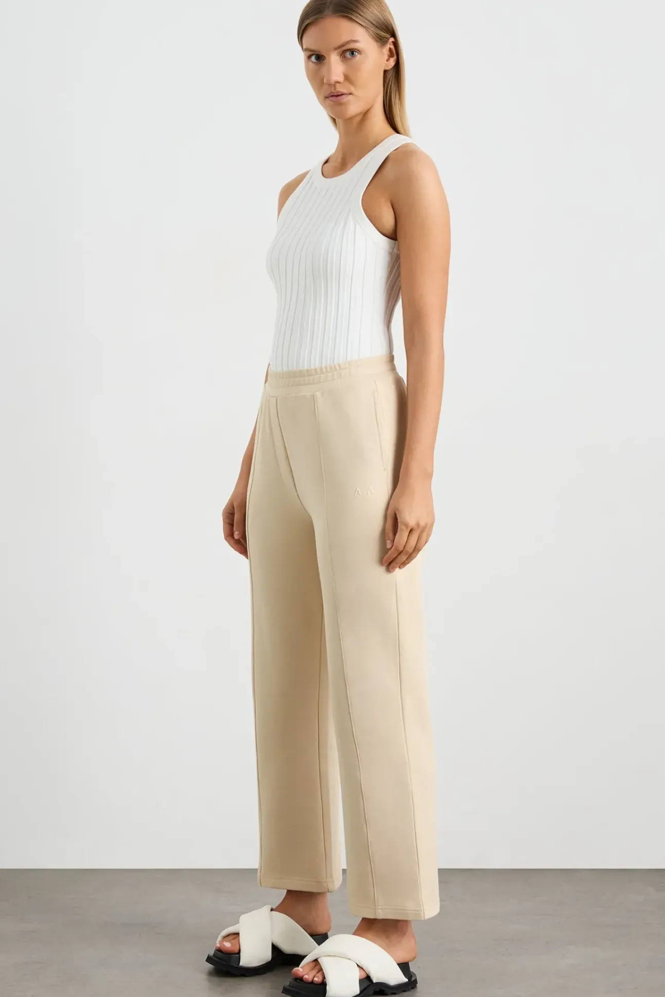 Wide Leg Trackpants 506