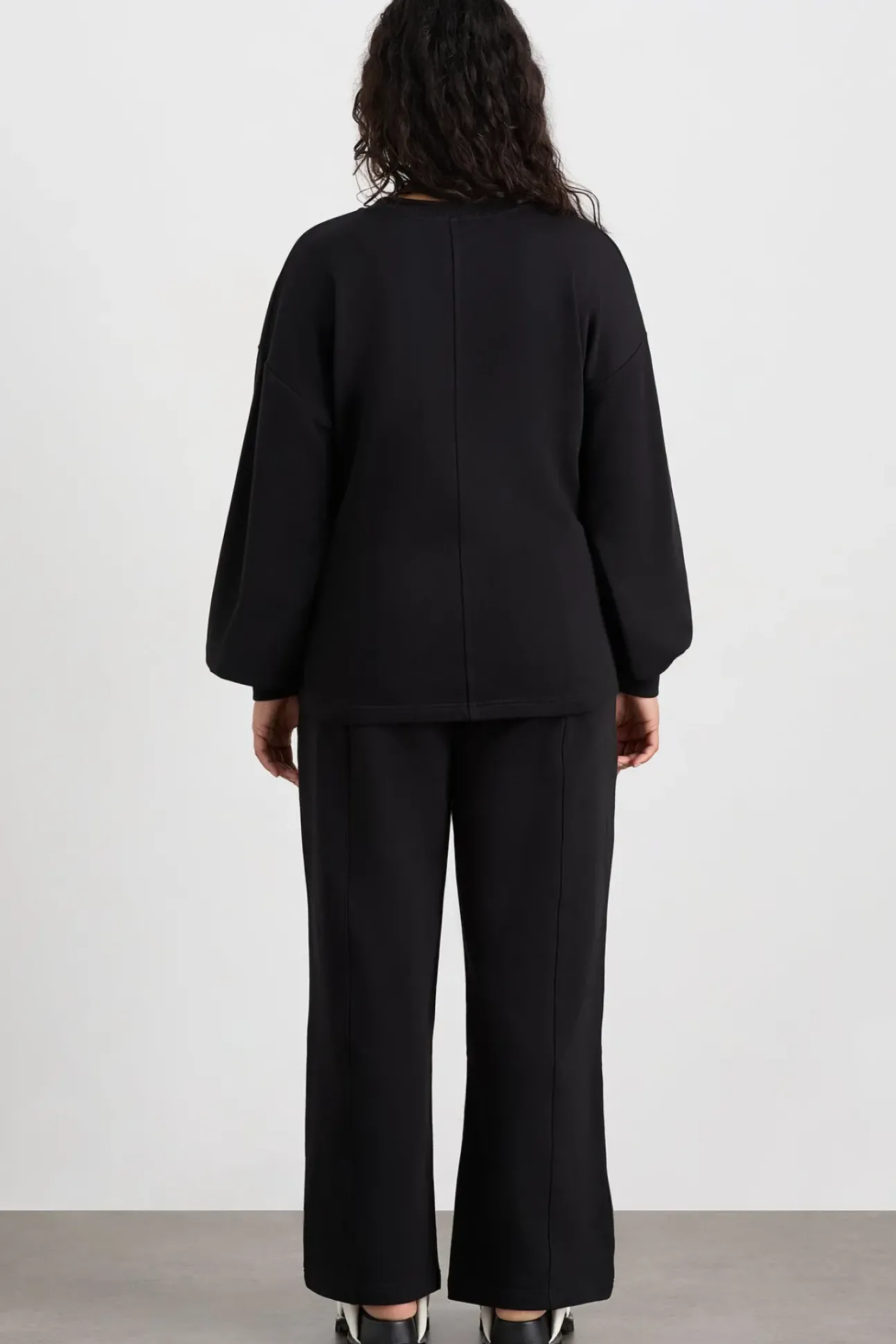 Wide Leg Trackpants 506