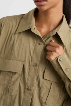 Windbreaker Logo Shirt 427